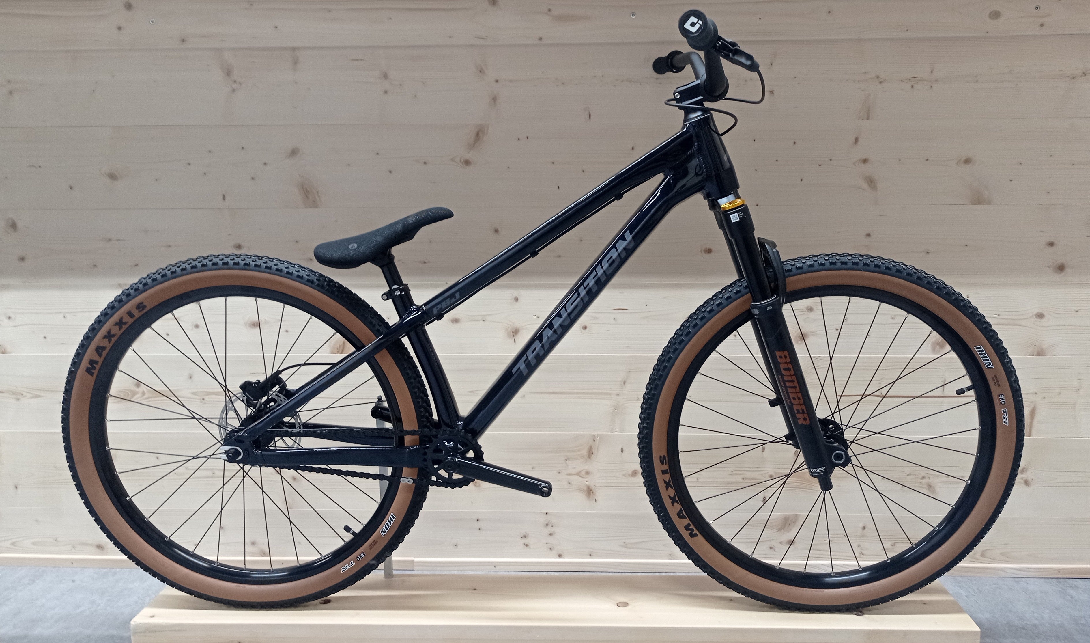 PBJ Alloy 2026 Obsidian Standard Maxxis